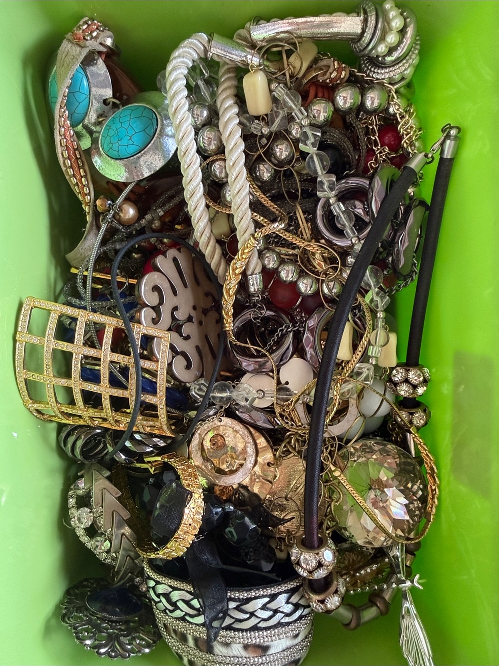 4lb Mixed Fashion Jewelry Lot in Gold and Silver tone